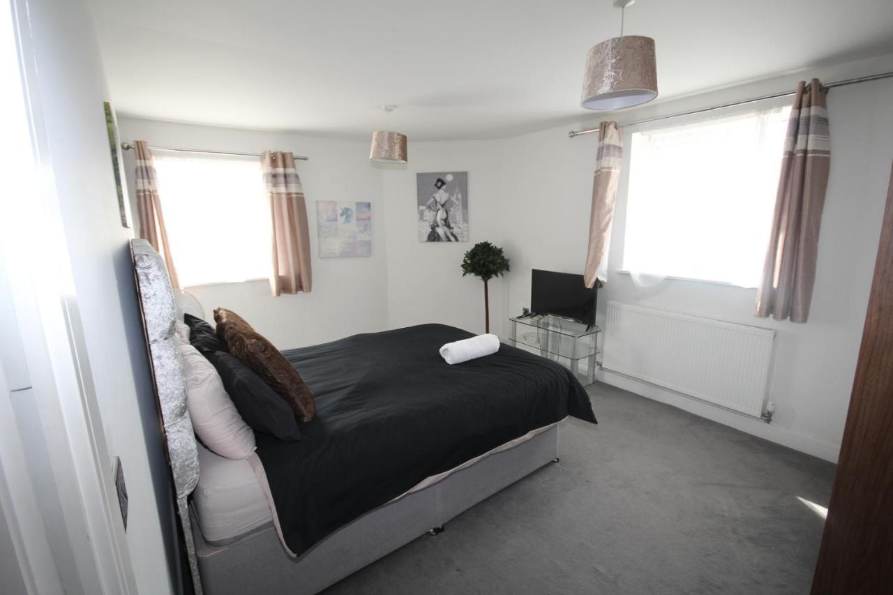 Holden Court - 1 Apartment West Drayton (Middlesex)