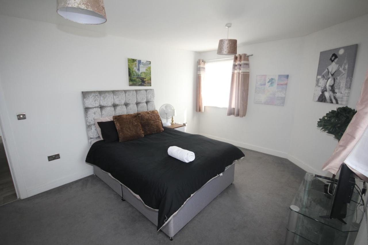 Holden Court - 1