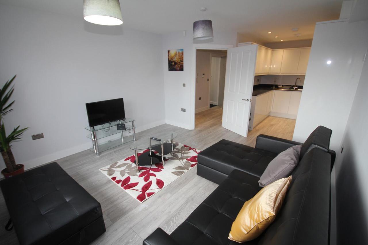 Holden Court - 1 Apartment West Drayton (Middlesex)