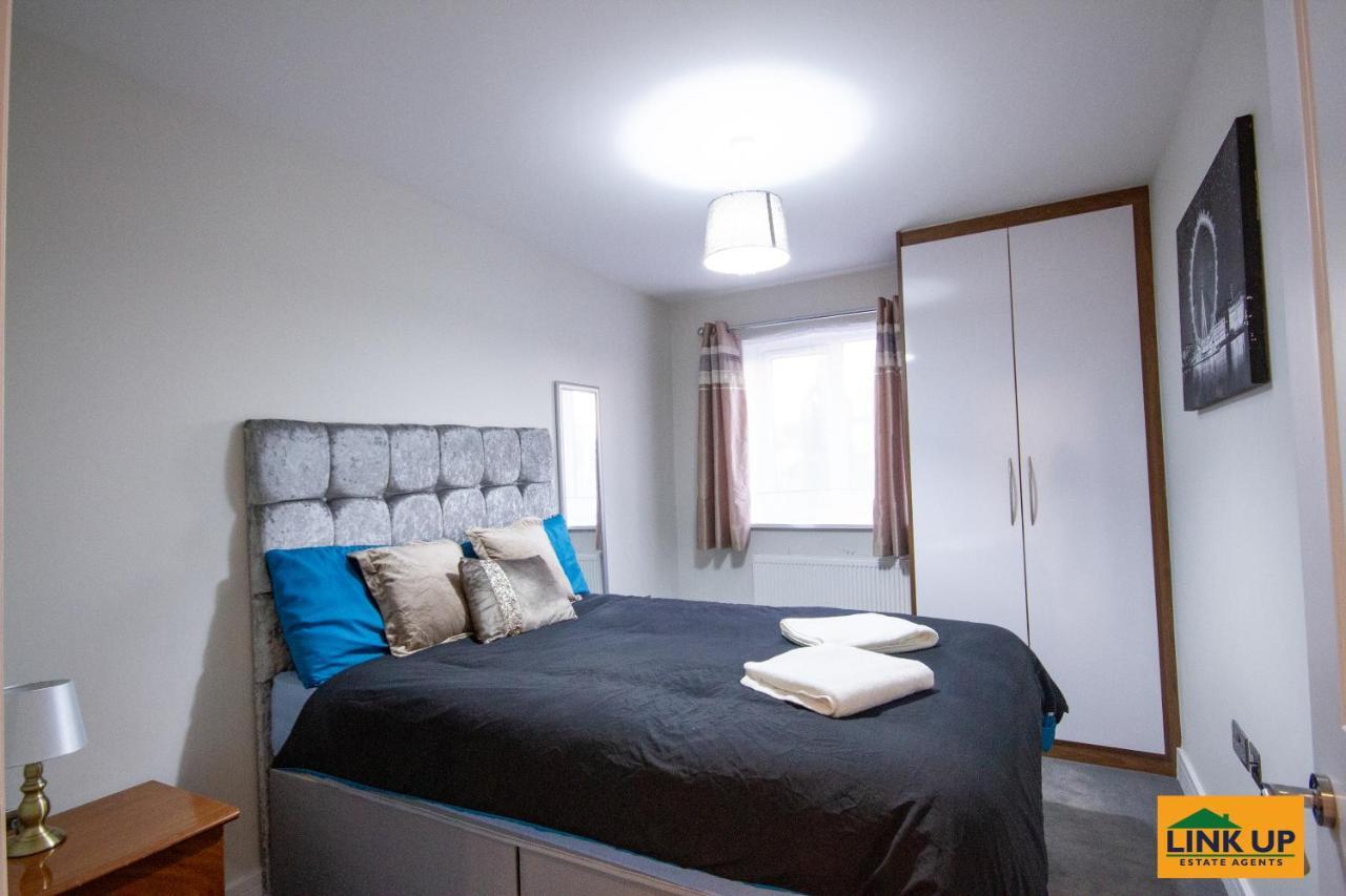 Apartment Holden Court - 1 West Drayton (Middlesex)
